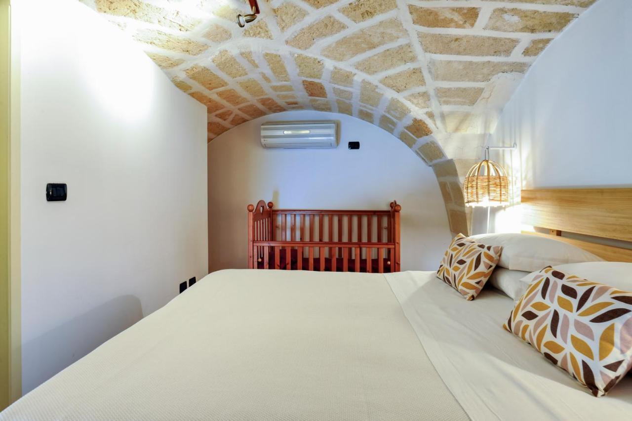 Castriota 19 - Jacuzzi Apartment Sit Lecce Eksteriør billede
