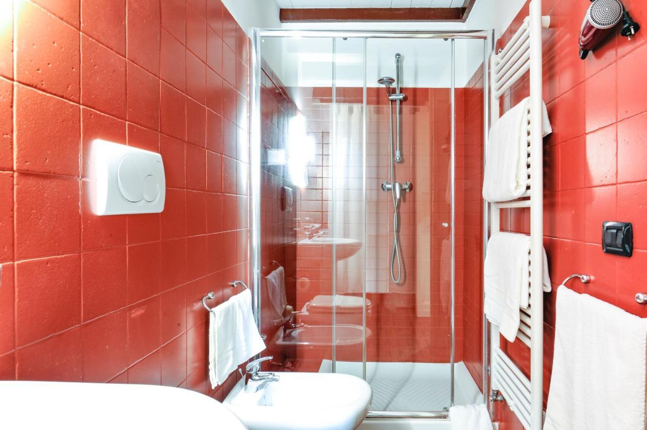 Castriota 19 - Jacuzzi Apartment Sit Lecce Eksteriør billede