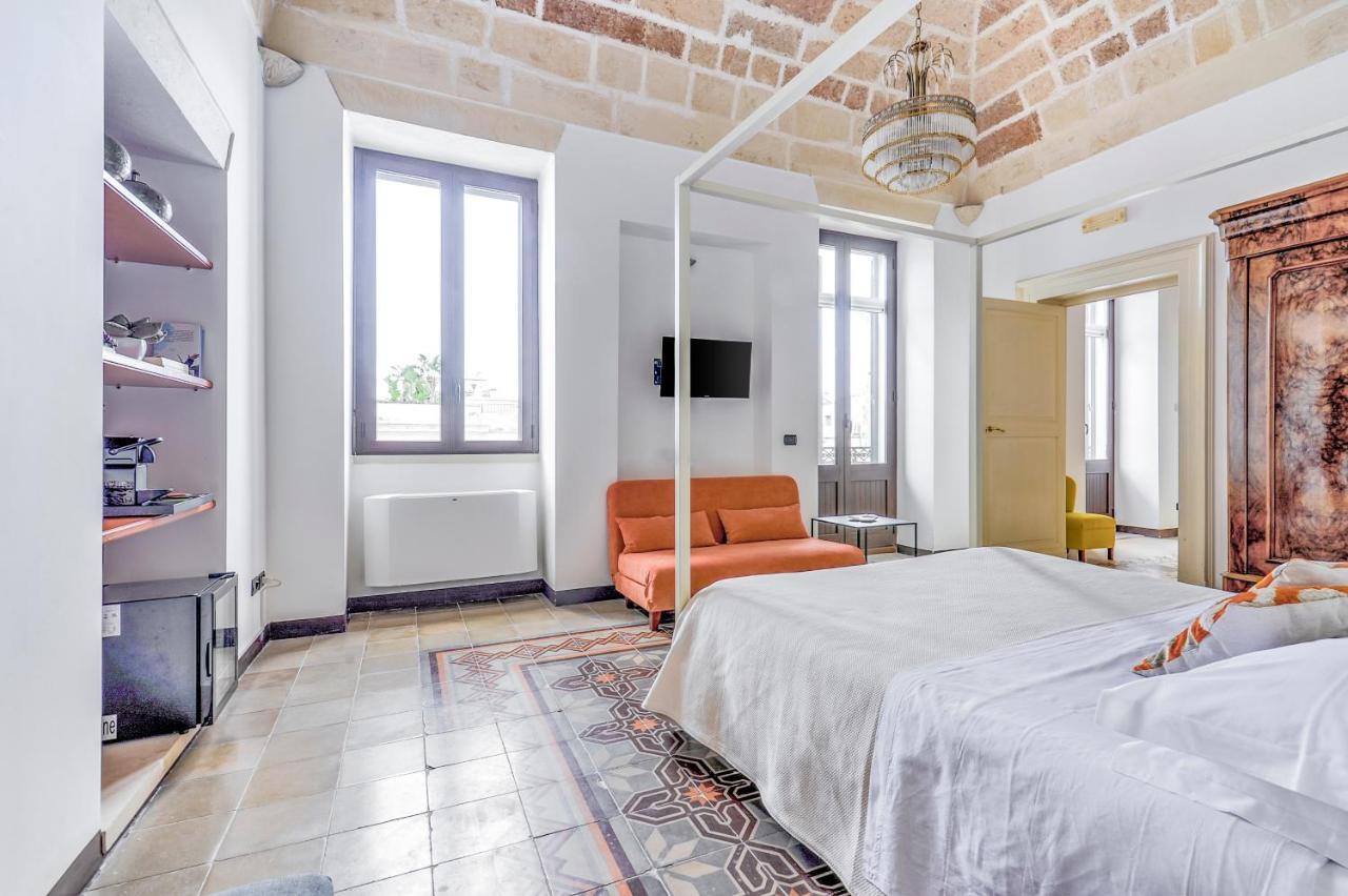 Castriota 19 - Jacuzzi Apartment Sit Lecce Eksteriør billede