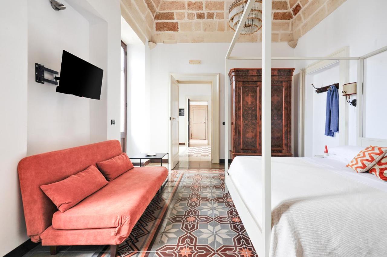 Castriota 19 - Jacuzzi Apartment Sit Lecce Eksteriør billede