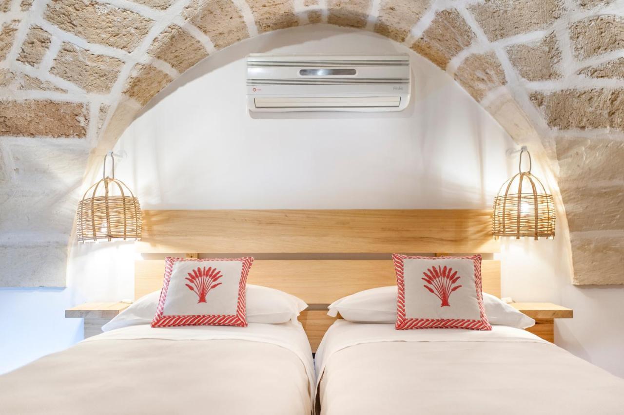 Castriota 19 - Jacuzzi Apartment Sit Lecce Eksteriør billede