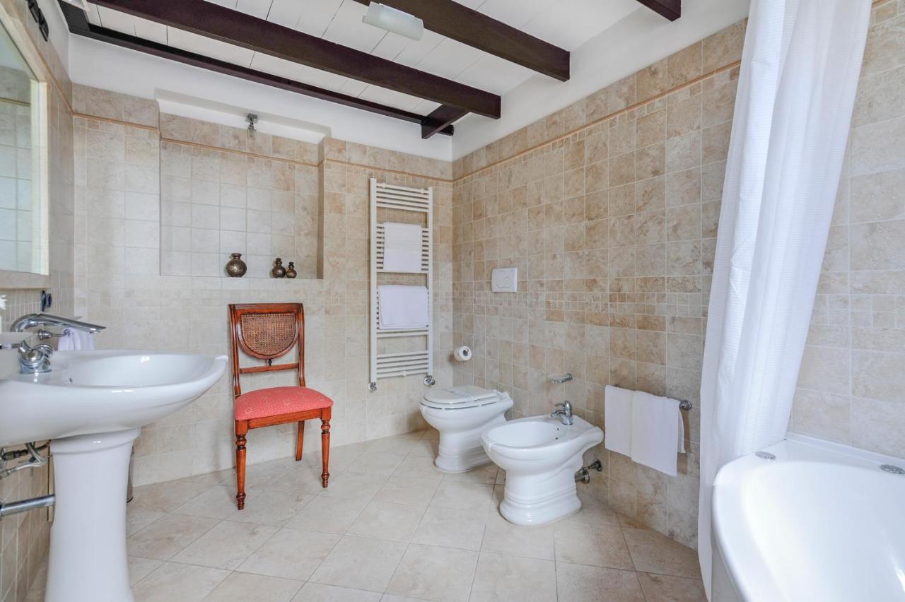 Castriota 19 - Jacuzzi Apartment Sit Lecce Eksteriør billede